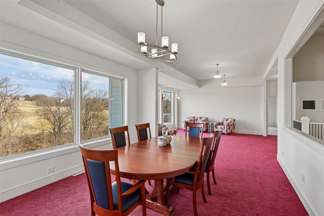 1863 Glen Oaks Drive, West Des Moines, IA 50266