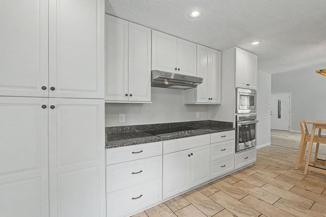 1410 RIVERWOOD CV, Germantown, TN 38138