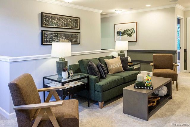 286 Silver Oak Drive, Ann Arbor, MI 48103