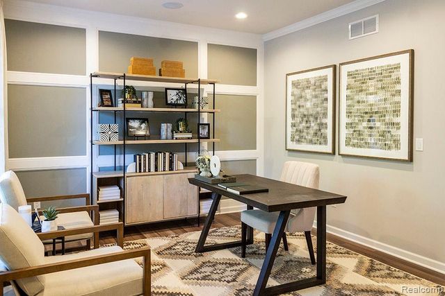 286 Silver Oak Drive, Ann Arbor, MI 48103