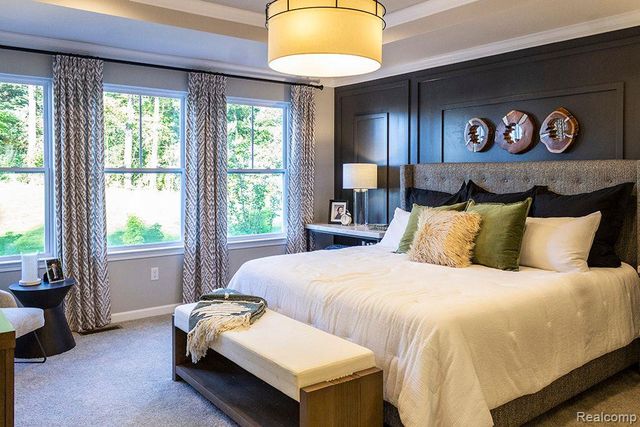 286 Silver Oak Drive, Ann Arbor, MI 48103