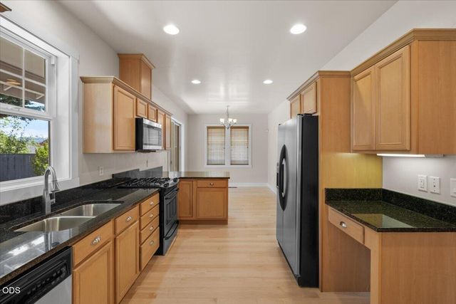 3880 Crystal Springs Drive, Medford, OR 97504