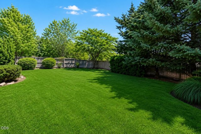 3880 Crystal Springs Drive, Medford, OR 97504