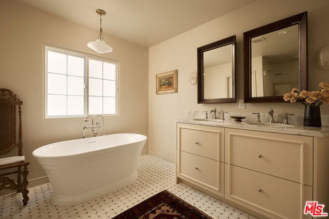 1519 Comstock Avenue, Los Angeles, CA 90024