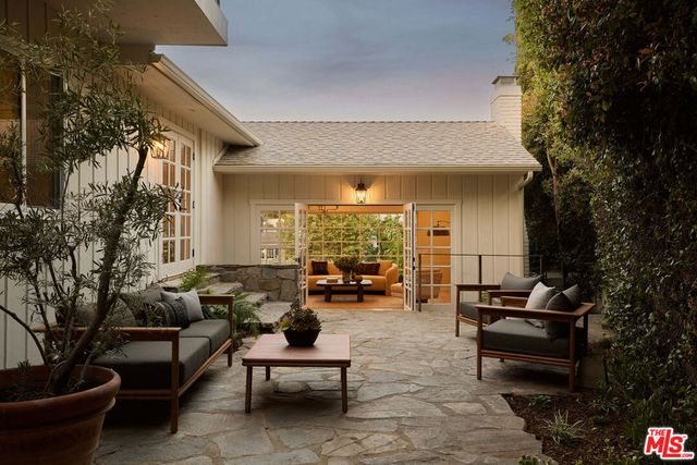 1519 Comstock Avenue, Los Angeles, CA 90024