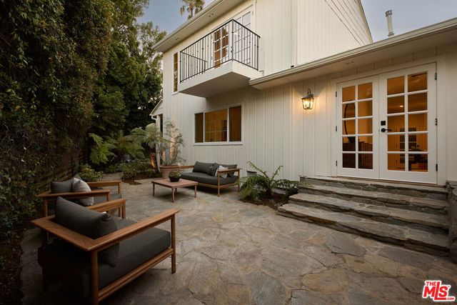 1519 Comstock Avenue, Los Angeles, CA 90024