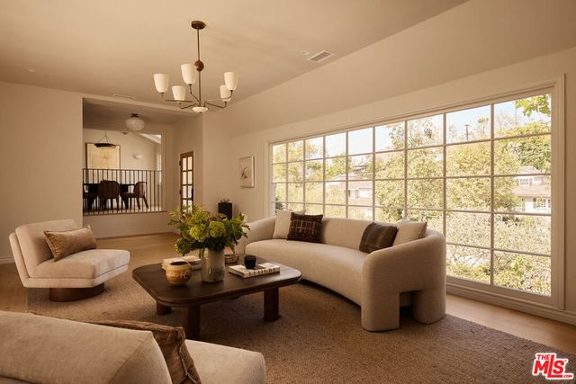 1519 Comstock Avenue, Los Angeles, CA 90024