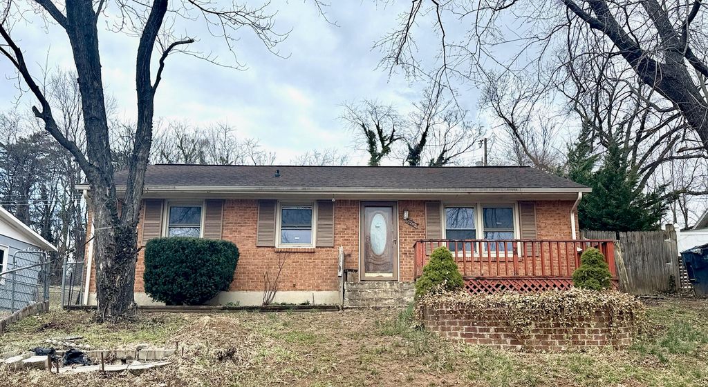 3809 Woodleigh RD, Roanoke, VA 24017