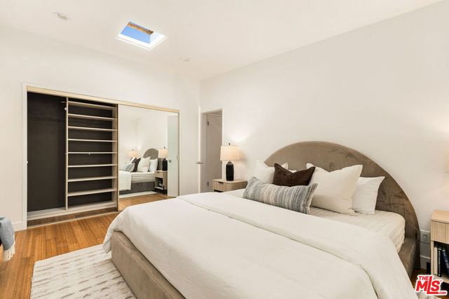 2429 Cloy Avenue, Venice, CA 90291