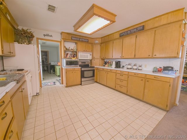 2709 Forrest Circle, Durant, OK 74701