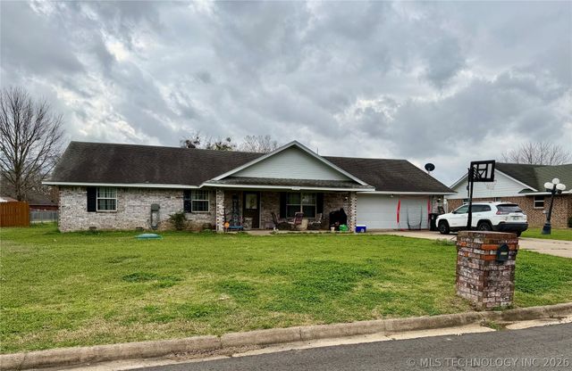 2709 Forrest Circle, Durant, OK 74701