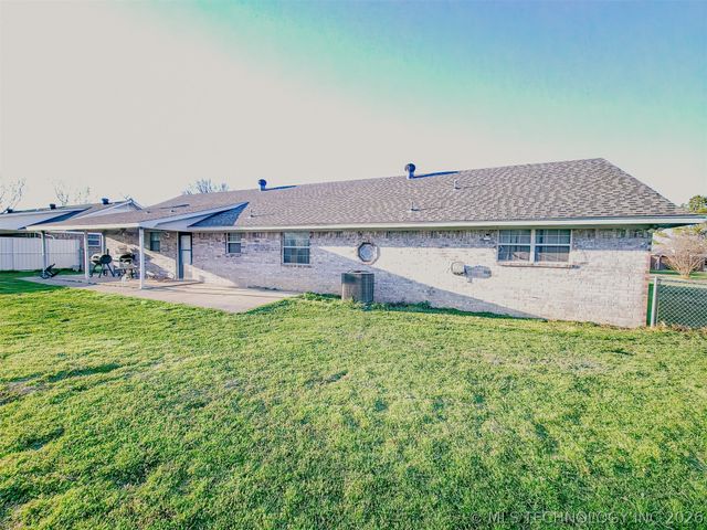 2709 Forrest Circle, Durant, OK 74701