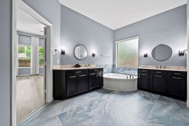 66 Genova Way Lane, Missouri City, TX 77459