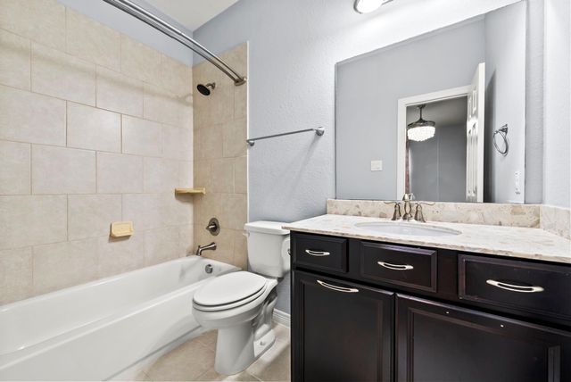 66 Genova Way Lane, Missouri City, TX 77459