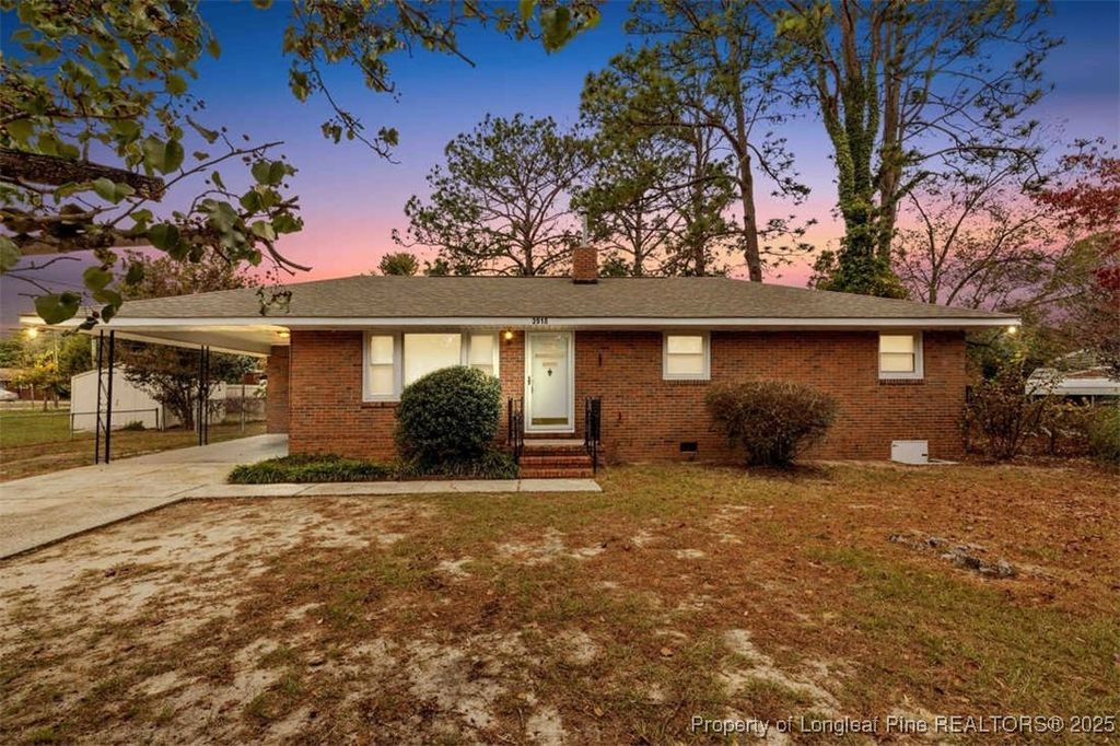 3918 Glenridge Road, Fayetteville, NC 28304