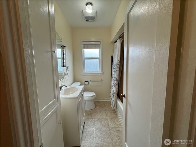 317 Ash Street S, Omak, WA 98841