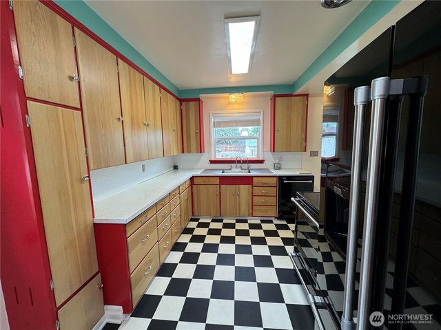 317 Ash Street S, Omak, WA 98841