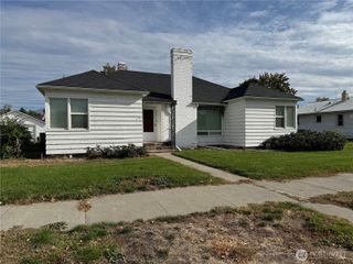 317 Ash Street S, Omak, WA 98841