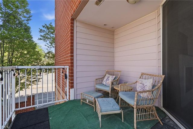 249 W Freemason St Apt 205, Norfolk, VA 23510