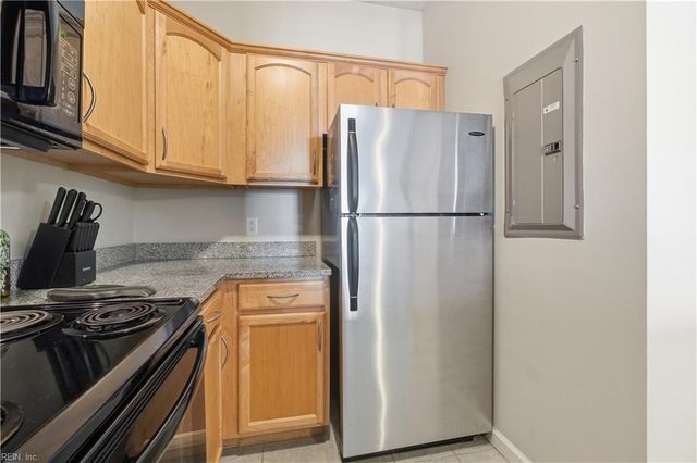 249 W Freemason St Apt 205, Norfolk, VA 23510