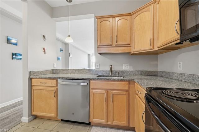 249 W Freemason St Apt 205, Norfolk, VA 23510