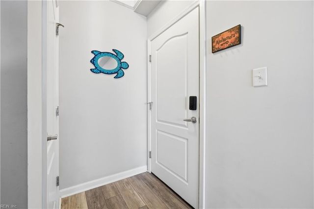 249 W Freemason St Apt 205, Norfolk, VA 23510