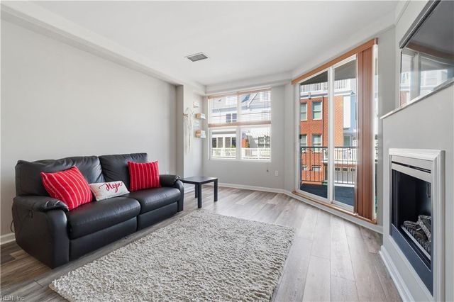 249 W Freemason St Apt 205, Norfolk, VA 23510