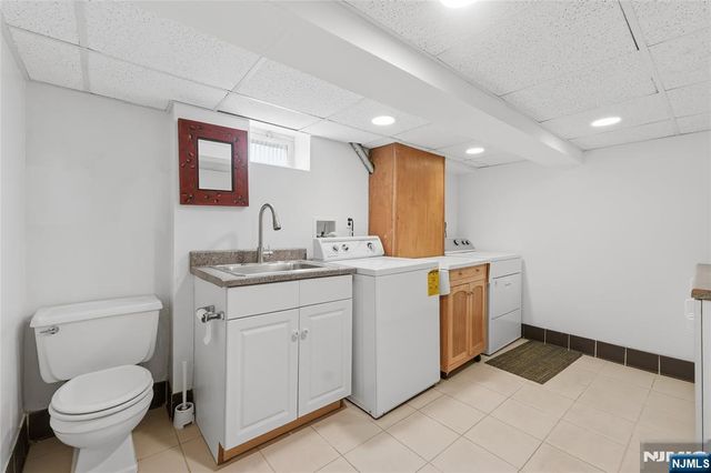 54 Pomander Walk, Ridgewood, NJ 07450