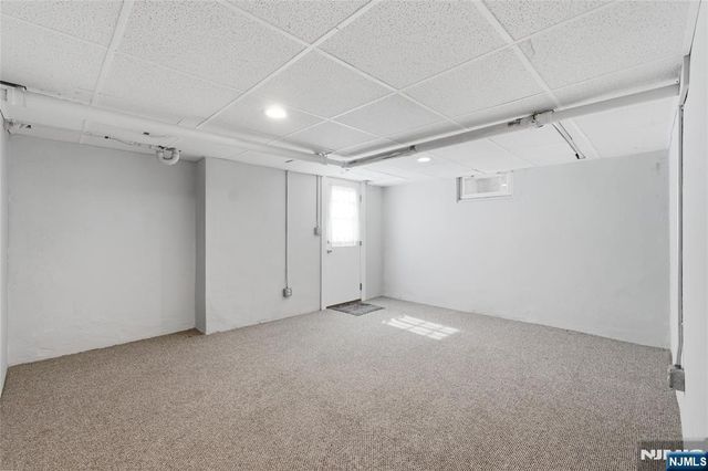 54 Pomander Walk, Ridgewood, NJ 07450