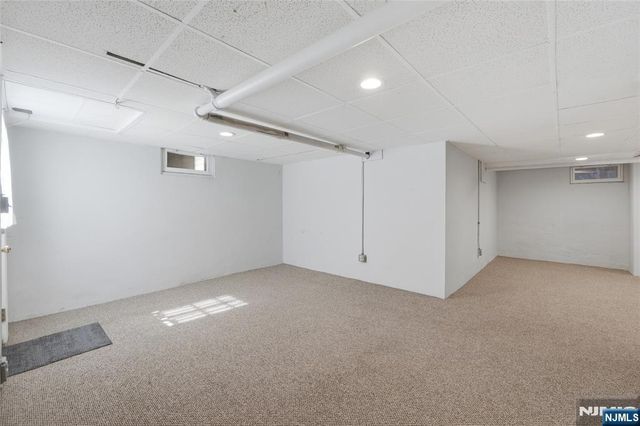 54 Pomander Walk, Ridgewood, NJ 07450