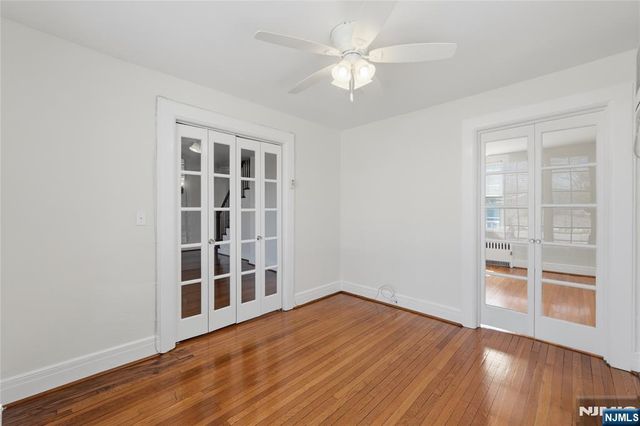 54 Pomander Walk, Ridgewood, NJ 07450