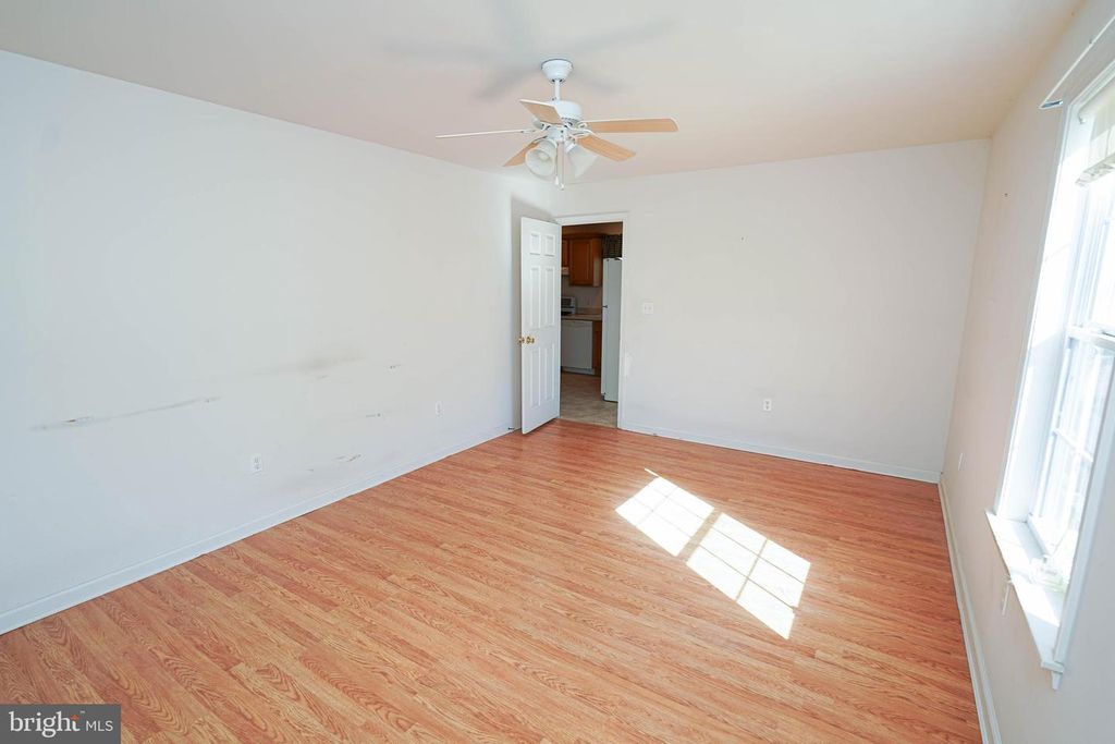 Image 19 of property listing at 23290 CUSTOM HOUSE RD, Deal Island, MD 21821