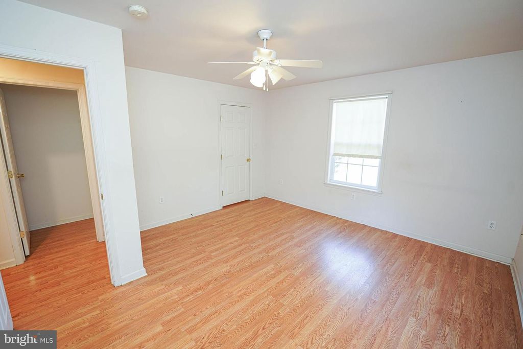 Image 23 of property listing at 23290 CUSTOM HOUSE RD, Deal Island, MD 21821