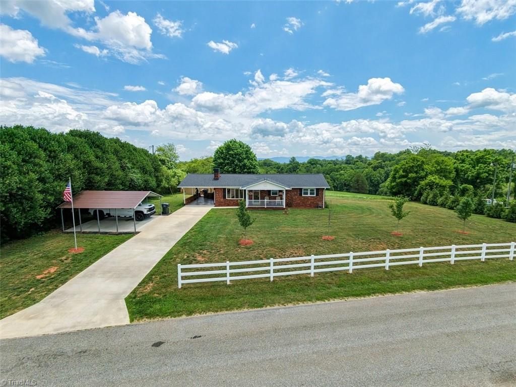 211 Parsons Road, North Wilkesboro, NC 28659