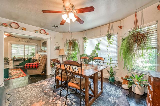 325 E Simpson Avenue, Fresno, CA 93704