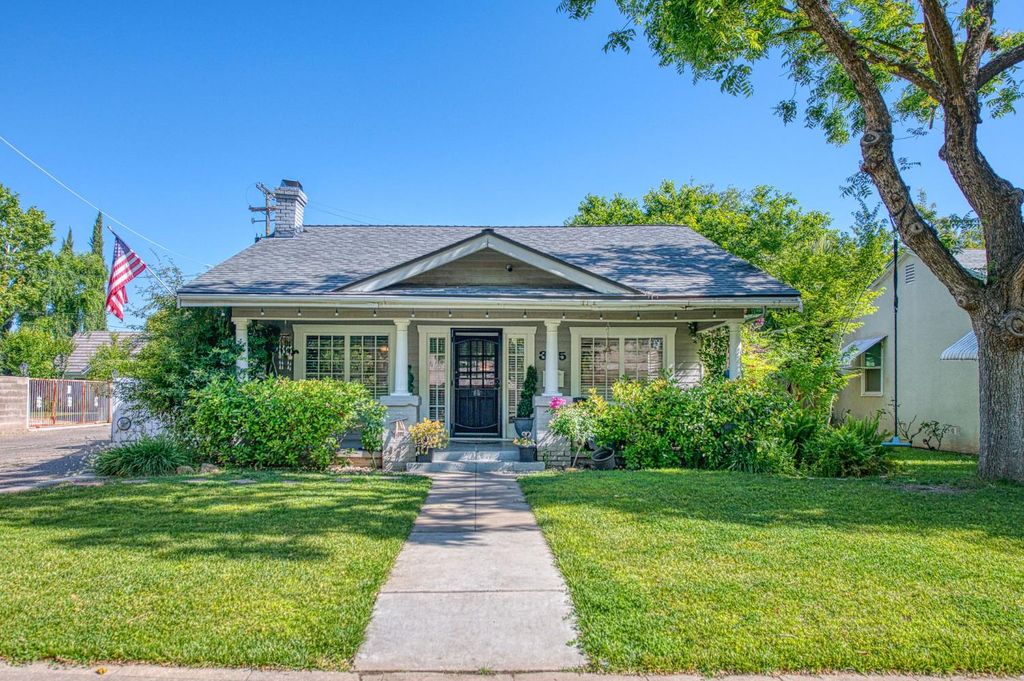 325 E Simpson Avenue, Fresno, CA 93704