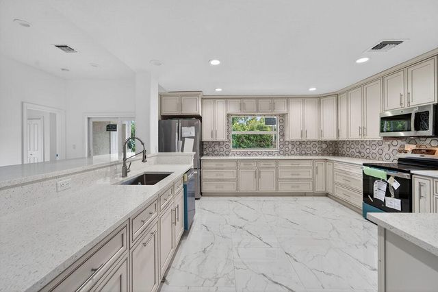 376 SW Paar Drive, Port St. Lucie, Port St Lucie, FL 34953