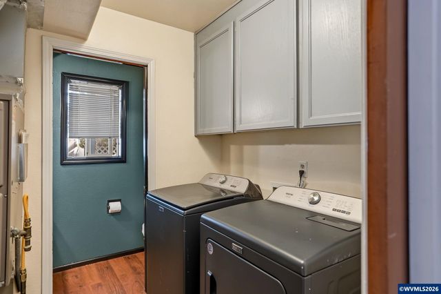 2027 Queen Av SE, Albany, OR 97322
