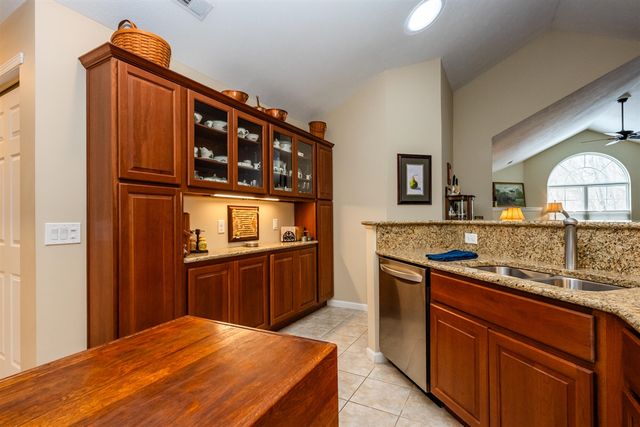 3061 Riverview Lane, Benton Harbor, MI 49022