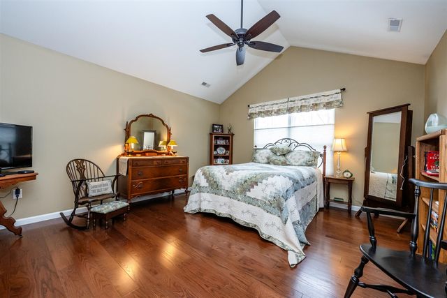 3061 Riverview Lane, Benton Harbor, MI 49022