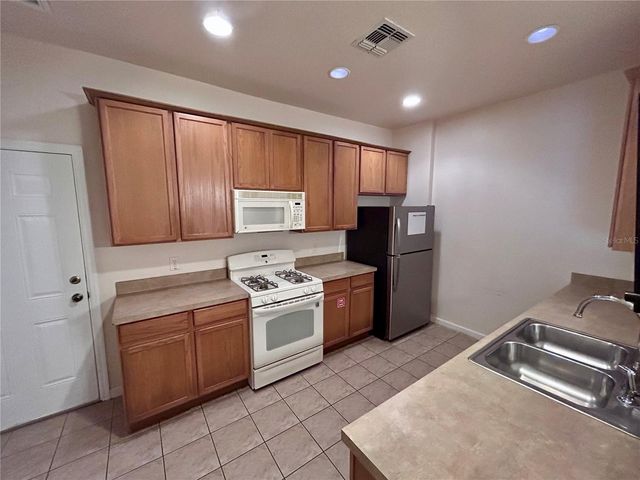 2652 MARG LANE, Kissimmee, FL 34758