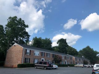 2517 HYDRAULIC RD # 66, Charlottesville, VA 22901