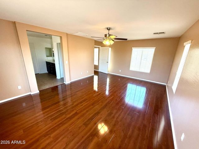 8821 S 40TH Drive, Laveen, AZ 85339