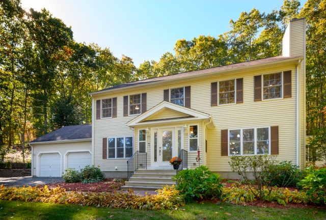 57 Ennis Rd, Oxford, MA 01537