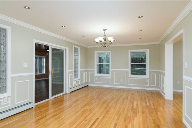 57 Ennis Rd, Oxford, MA 01537