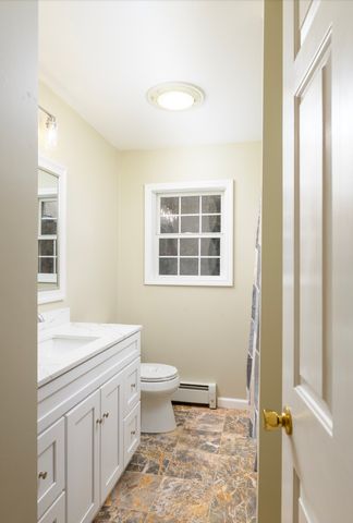 57 Ennis Rd, Oxford, MA 01537