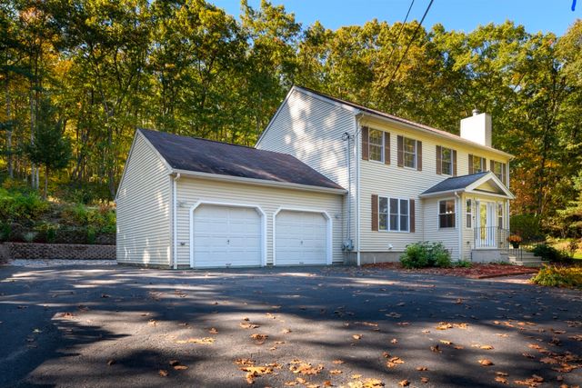 57 Ennis Rd, Oxford, MA 01537
