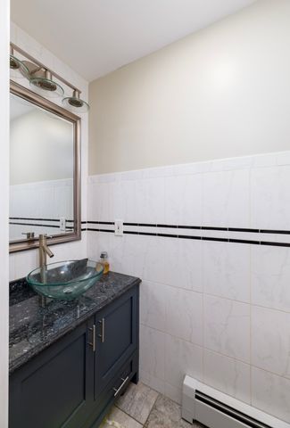 57 Ennis Rd, Oxford, MA 01537