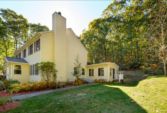 57 Ennis Rd, Oxford, MA 01537
