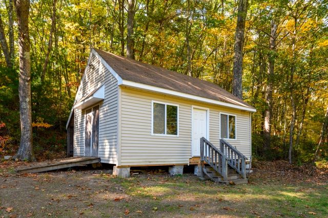 57 Ennis Rd, Oxford, MA 01537